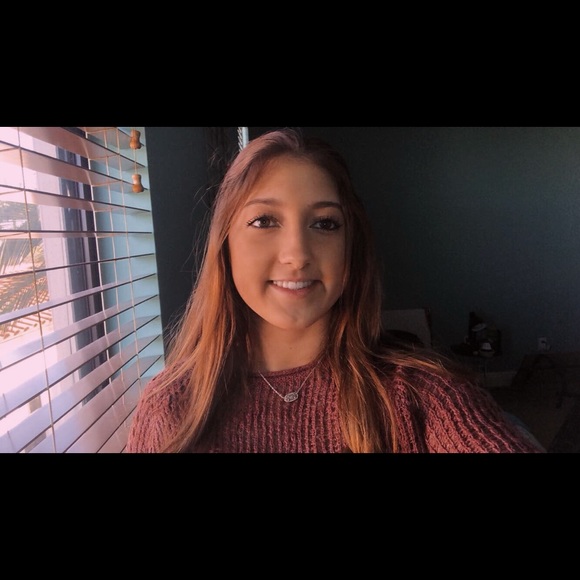 Meet the Posher Other - Meet your Posher, Lena